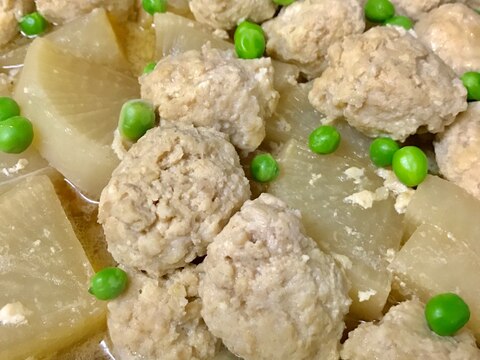 ほっこりしませんか？大根と鶏団子の煮物